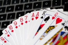 Ist Poker ein Glücksspiel?